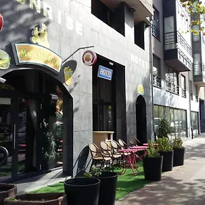 https://sunrise-aparthotel.brusselshotelsbook.com